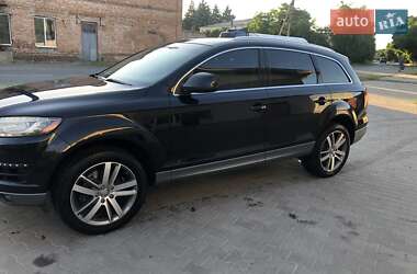 Внедорожник / Кроссовер Audi Q7 2013 в Синельниково