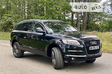 Внедорожник / Кроссовер Audi Q7 2009 в 