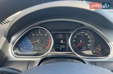 Внедорожник / Кроссовер Audi Q7 2012 в 