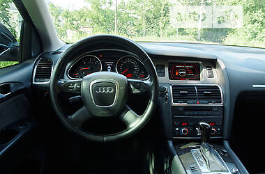 Внедорожник / Кроссовер Audi Q7 2009 в Киеве