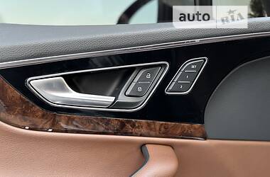 Позашляховик / Кросовер Audi Q7 2017 в 