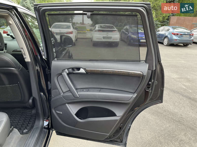 Внедорожник / Кроссовер Audi Q7 2015 в Одессе