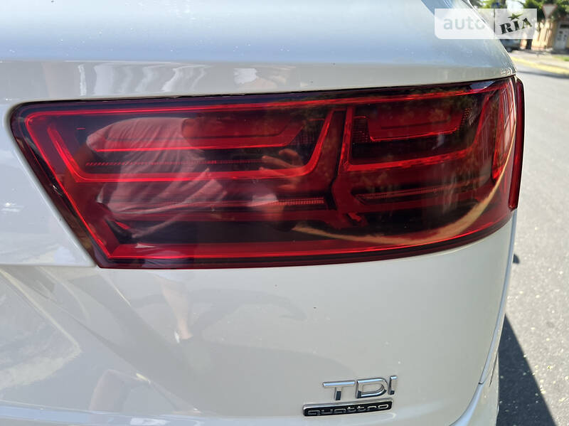 Позашляховик / Кросовер Audi Q7 2017 в Одесі