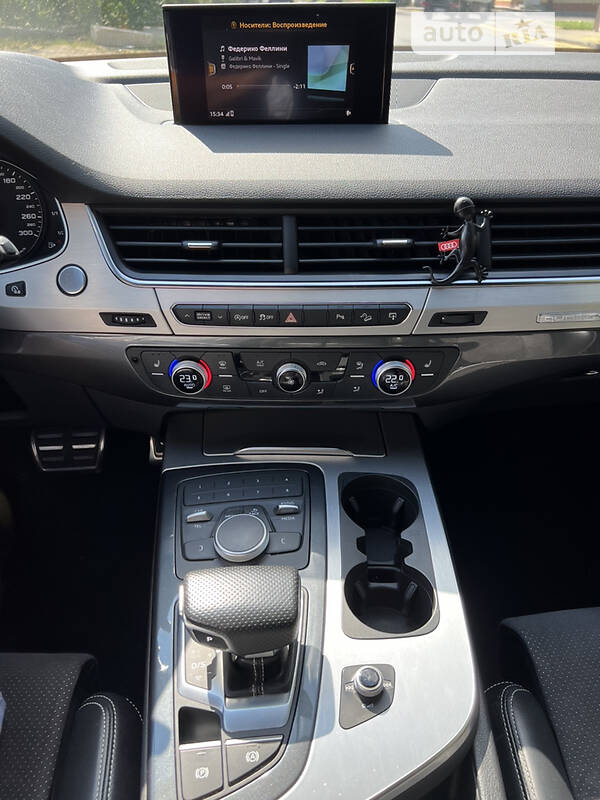 Позашляховик / Кросовер Audi Q7 2017 в Одесі