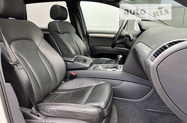 Позашляховик / Кросовер Audi Q7 2010 в Луцьку