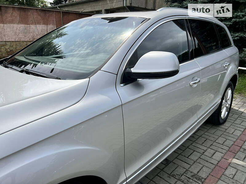 Позашляховик / Кросовер Audi Q7 2013 в Львові