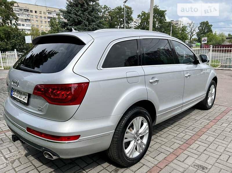 Позашляховик / Кросовер Audi Q7 2013 в Львові