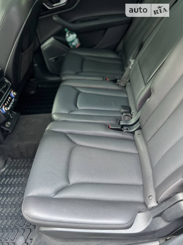 Позашляховик / Кросовер Audi Q7 2016 в Запоріжжі