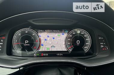 Внедорожник / Кроссовер Audi Q7 2022 в 