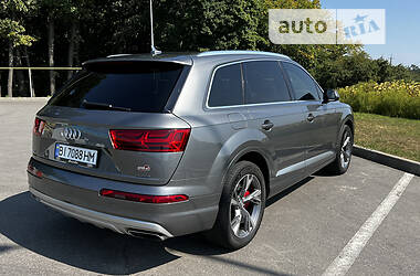 Внедорожник / Кроссовер Audi Q7 2017 в Полтаве