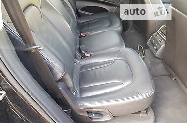 Позашляховик / Кросовер Audi Q7 2009 в 