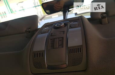 Позашляховик / Кросовер Audi Q7 2009 в 