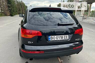 Позашляховик / Кросовер Audi Q7 2007 в 