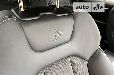 Внедорожник / Кроссовер Audi Q7 2021 в 