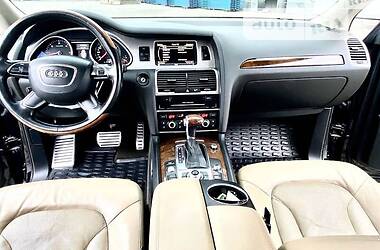 Внедорожник / Кроссовер Audi Q7 2011 в 