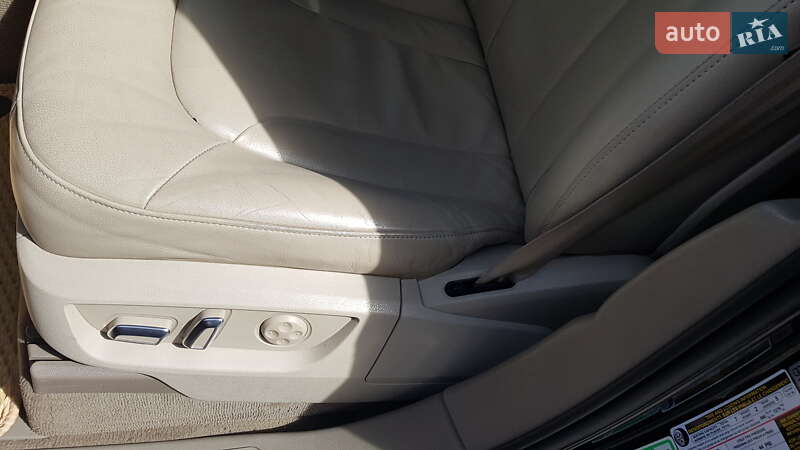 Внедорожник / Кроссовер Audi Q7 2013 в Городке