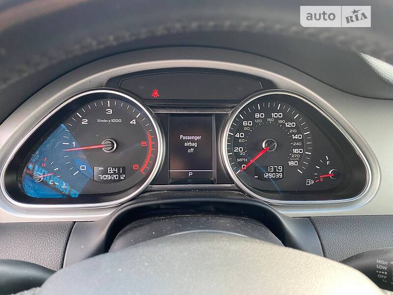 Позашляховик / Кросовер Audi Q7 2013 в Львові