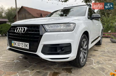 Внедорожник / Кроссовер Audi Q7 2016 в Ровно