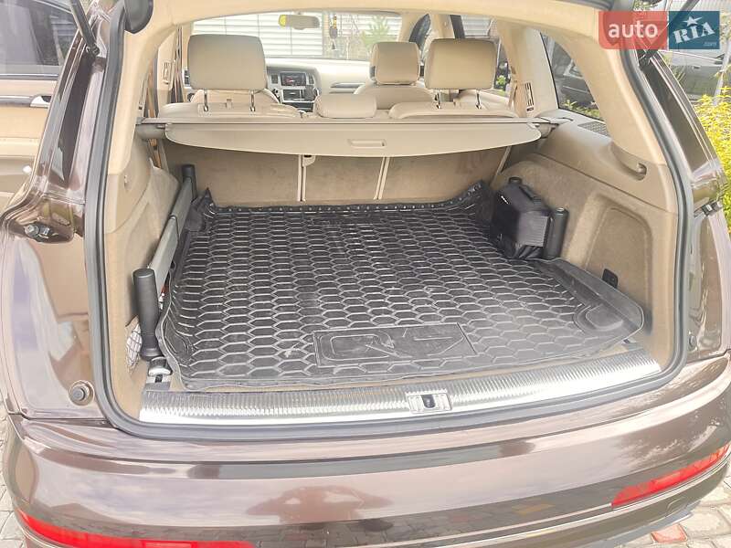 Внедорожник / Кроссовер Audi Q7 2010 в Виннице