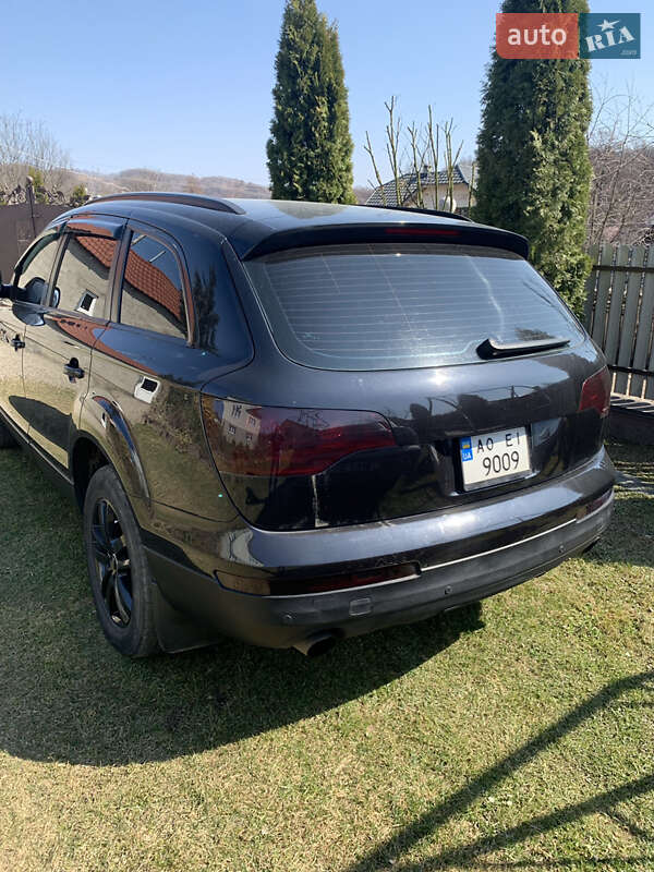 Внедорожник / Кроссовер Audi Q7 2007 в Тячеве