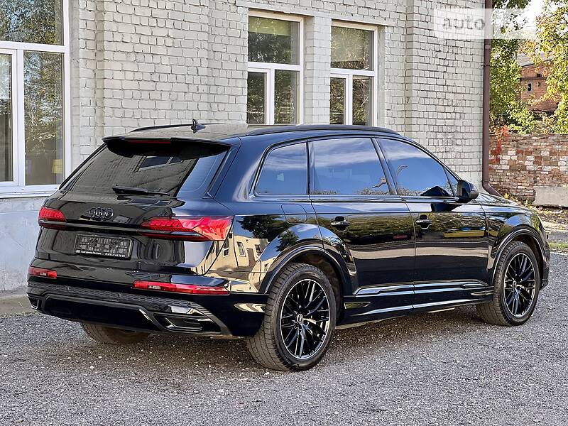 Внедорожник / Кроссовер Audi Q7 2021 в Киеве фото 6 Внедорожник / Кроссовер Audi Q7 2021 в Киеве