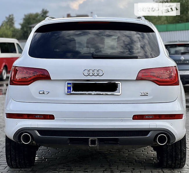 Позашляховик / Кросовер Audi Q7 2012 в Бердичеві