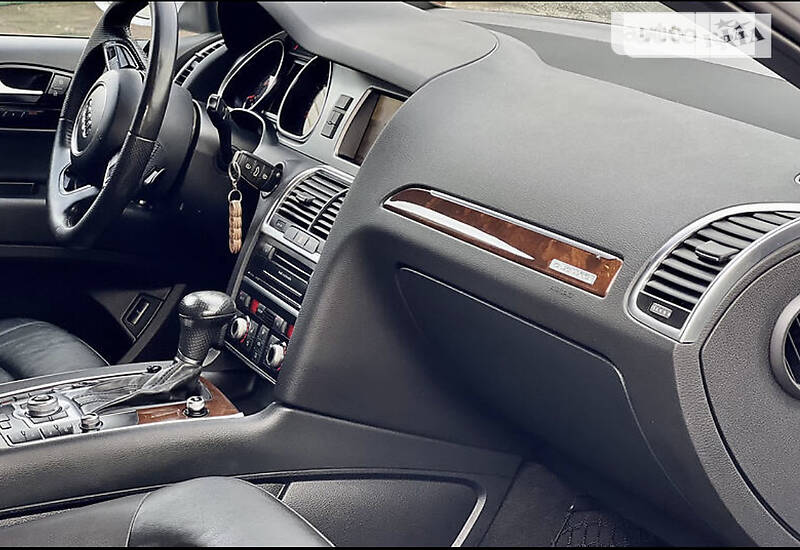 Позашляховик / Кросовер Audi Q7 2012 в Бердичеві