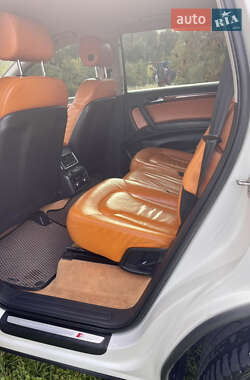 Внедорожник / Кроссовер Audi Q7 2009 в 