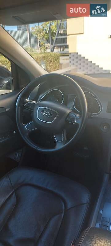 Внедорожник / Кроссовер Audi Q7 2013 в Каменец-Подольском