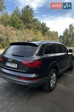 Внедорожник / Кроссовер Audi Q7 2013 в 