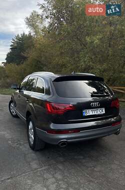 Внедорожник / Кроссовер Audi Q7 2013 в 