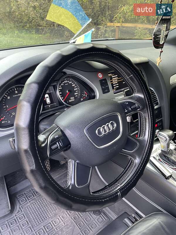 Внедорожник / Кроссовер Audi Q7 2013 в Кременчуге