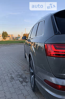 Внедорожник / Кроссовер Audi Q7 2015 в Бродах