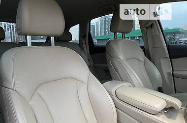 Внедорожник / Кроссовер Audi Q7 2016 в 