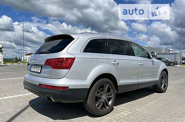 Позашляховик / Кросовер Audi Q7 2013 в Бучі