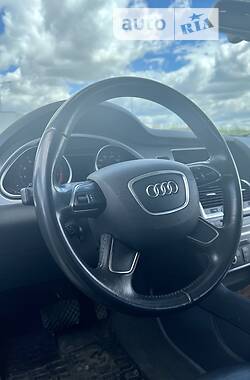 Внедорожник / Кроссовер Audi Q7 2013 в Буче