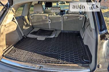 Внедорожник / Кроссовер Audi Q7 2011 в 