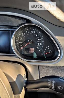 Внедорожник / Кроссовер Audi Q7 2011 в 