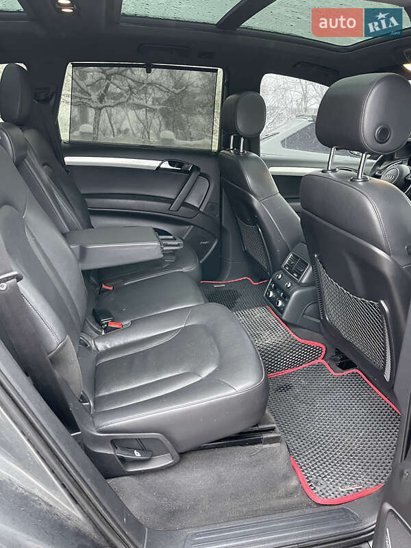 Позашляховик / Кросовер Audi Q7 2013 в Тернополі