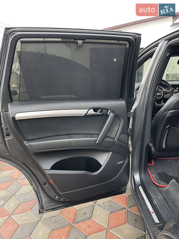 Позашляховик / Кросовер Audi Q7 2013 в Тернополі