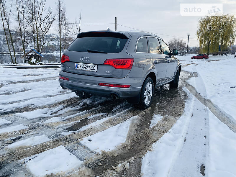 Позашляховик / Кросовер Audi Q7 2010 в Городку