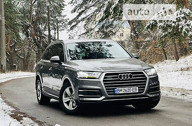 Позашляховик / Кросовер Audi Q7 2015 в Києві