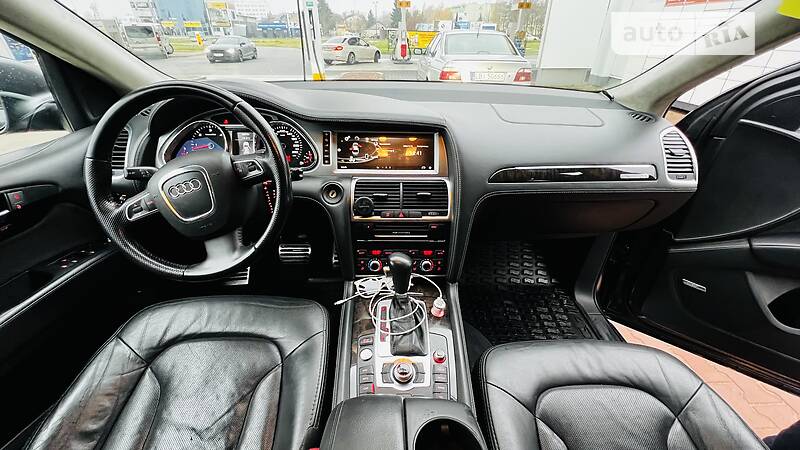 Внедорожник / Кроссовер Audi Q7 2010 в Киеве