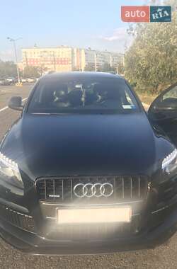 Внедорожник / Кроссовер Audi Q7 2013 в 