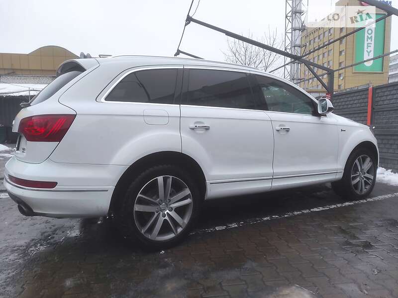 Внедорожник / Кроссовер Audi Q7 2015 в Житомире