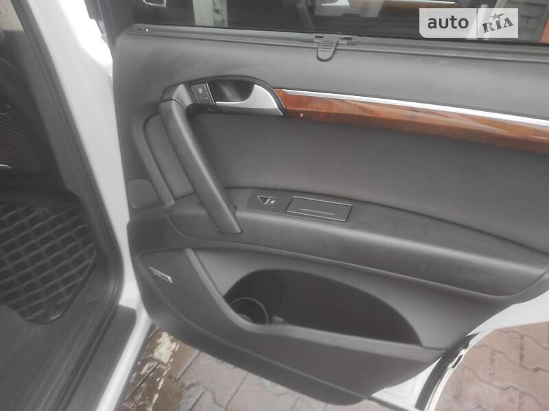 Внедорожник / Кроссовер Audi Q7 2015 в Житомире