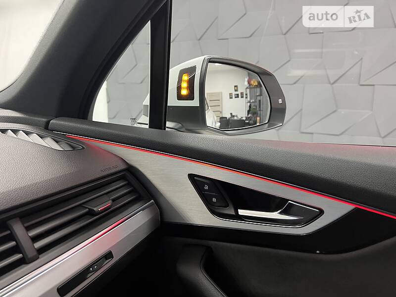 Внедорожник / Кроссовер Audi Q7 2015 в Тернополе