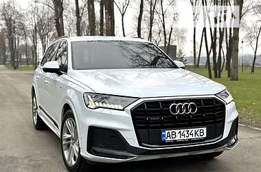 Внедорожник / Кроссовер Audi Q7 2020 в Киеве