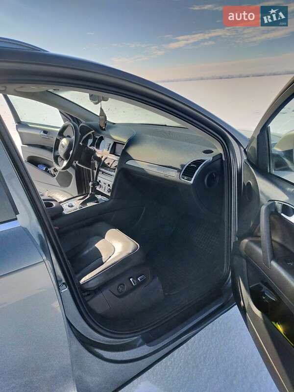 Позашляховик / Кросовер Audi Q7 2012 в Полтаві фото 8 Позашляховик / Кросовер Audi Q7 2012 в Полтаві