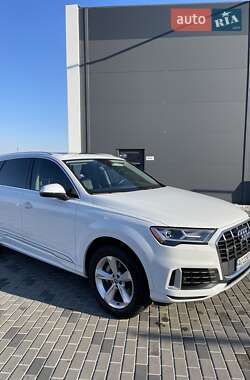 Внедорожник / Кроссовер Audi Q7 2020 в Хусте